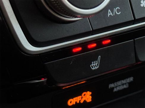 Used 2019 Honda Insight Touring image 32