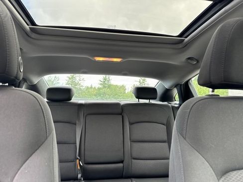 Used 2018 Chevrolet Malibu LT w/ Driver Confidence Package FWD image 40