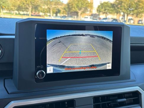 Used 2025 Toyota Tacoma SR image 10