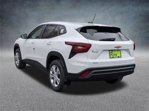 New 2026 Chevrolet Trax LS image 6