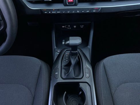 Used 2025 Kia K4 LXS image 14