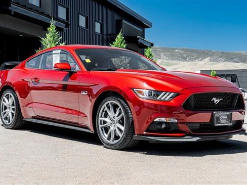 Used 2016 Ford Mustang GT RWD image 1