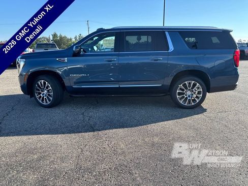 New 2026 GMC Yukon XL Denali w/ LPO, Floor Liner Package AWD/4WD image 2