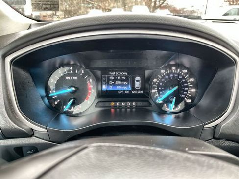 Used 2016 Ford Fusion SE w/ Equipment Group 201A FWD image 11