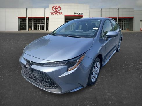 Certified 2022 Toyota Corolla LE FWD image 1