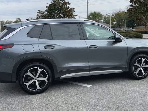 New 2026 Volkswagen Tiguan SE image 9