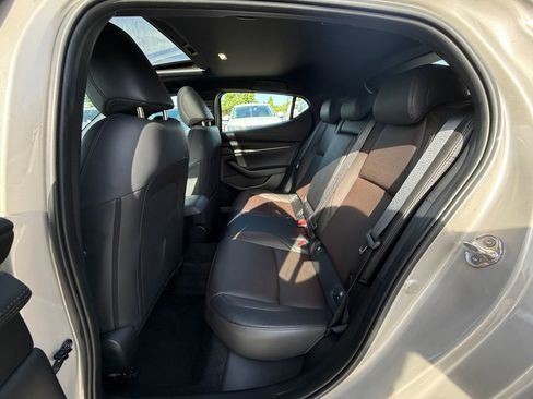 Used 2024 MAZDA MAZDA3 s FWD image 24