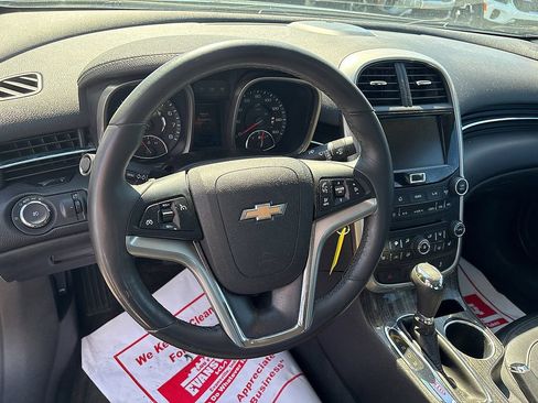 Used 2015 Chevrolet Malibu LTZ FWD image 9