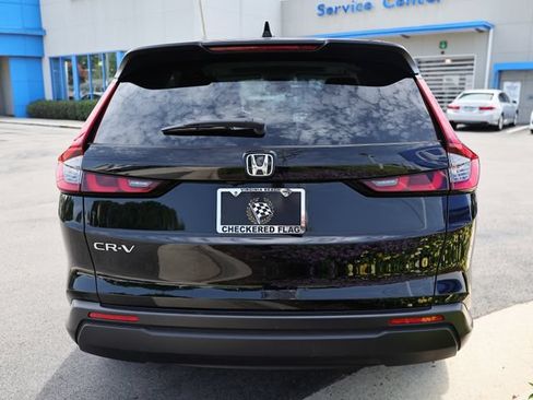 Used 2025 Honda CR-V EX image 10