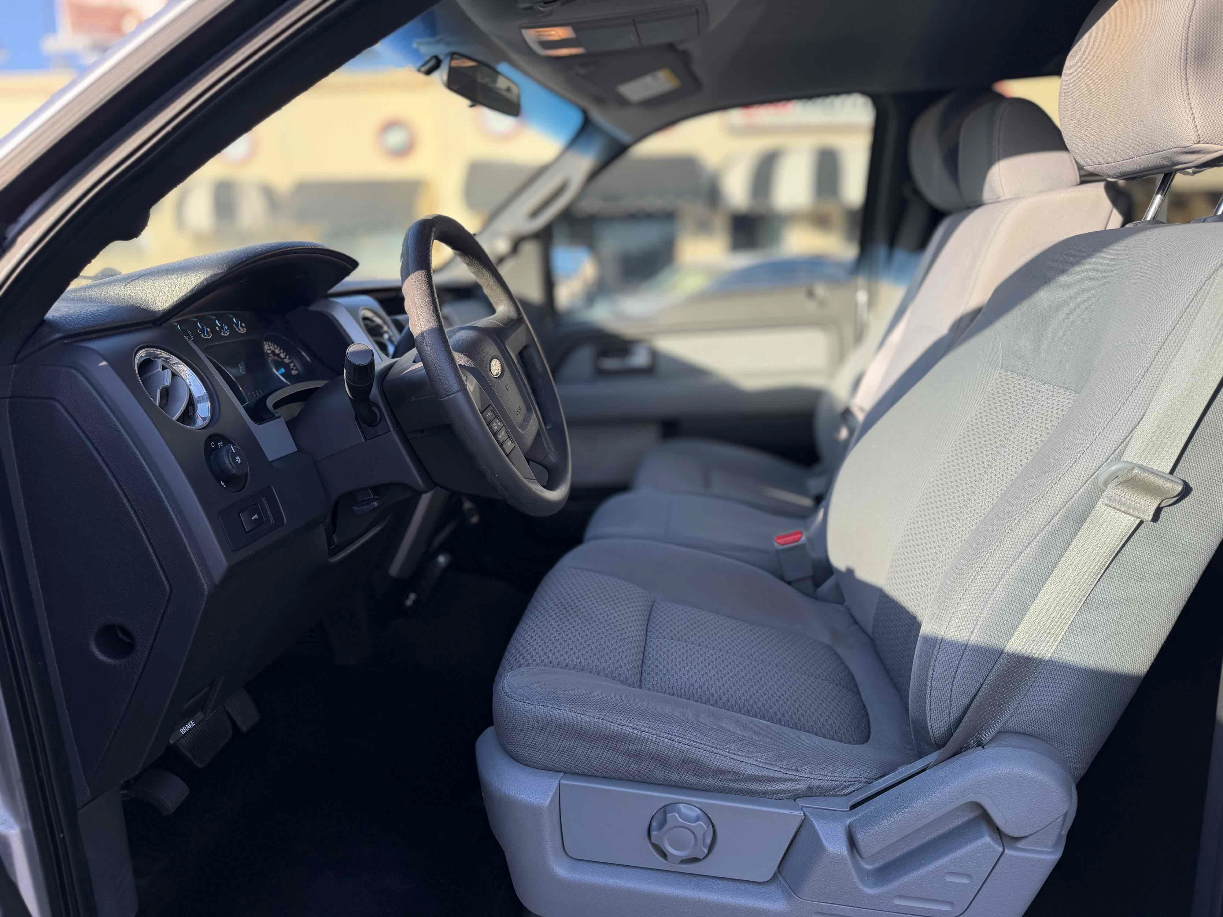 Used 2014 Ford F150 XLT AWD/4WD image 17