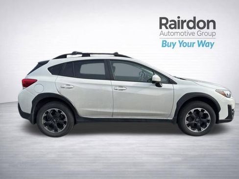 Used 2022 Subaru Crosstrek 2.0i Premium w/ Moonroof Package image 16