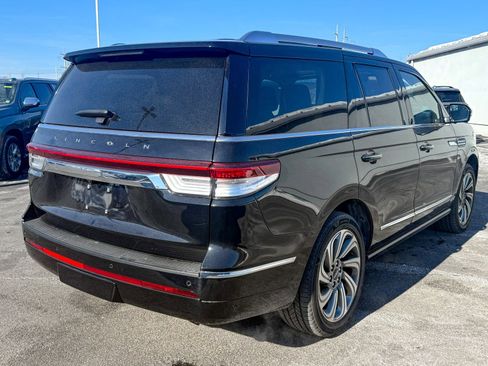 Used 2022 Lincoln Navigator Reserve image 7