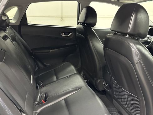Used 2023 Hyundai Kona Limited image 28