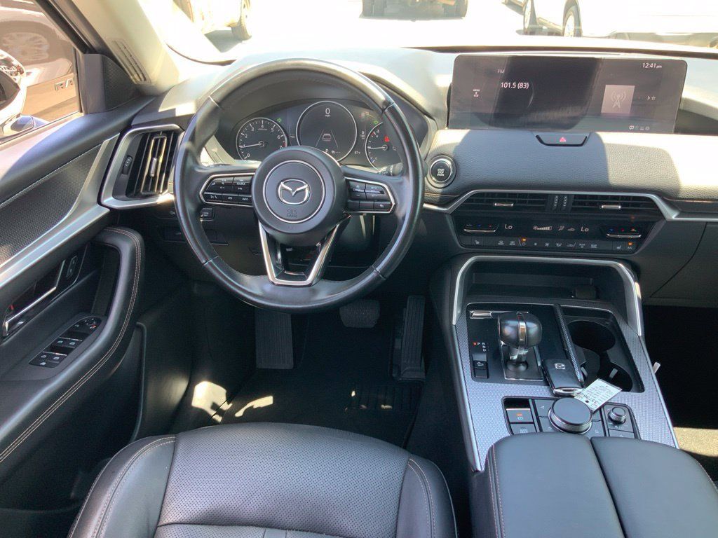 Used 2025 MAZDA CX-70 3.3 Turbo w/ Preferred Package AWD/4WD image 18