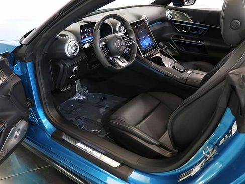 Used 2022 Mercedes-Benz SL 63 AMG 4MATIC image 22