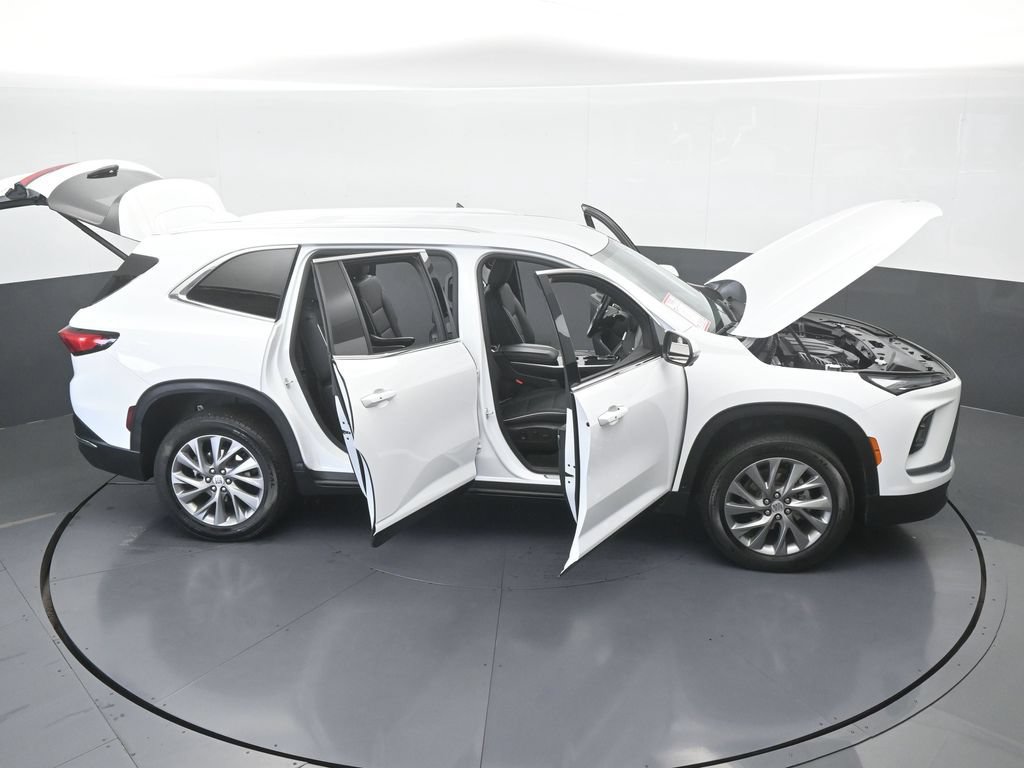 Used 2026 Buick Enclave Preferred w/ LPO, Floor Liner Package FWD image 75