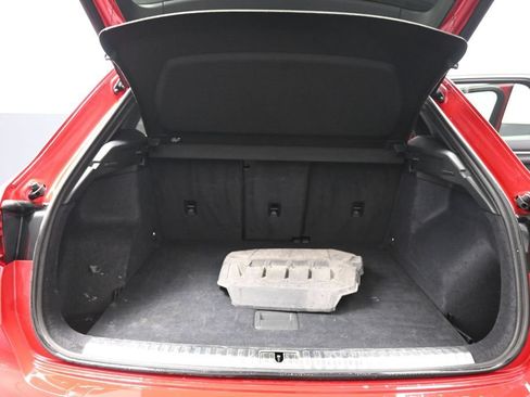 Used 2025 Audi Q3 2.0T Premium AWD/4WD image 24