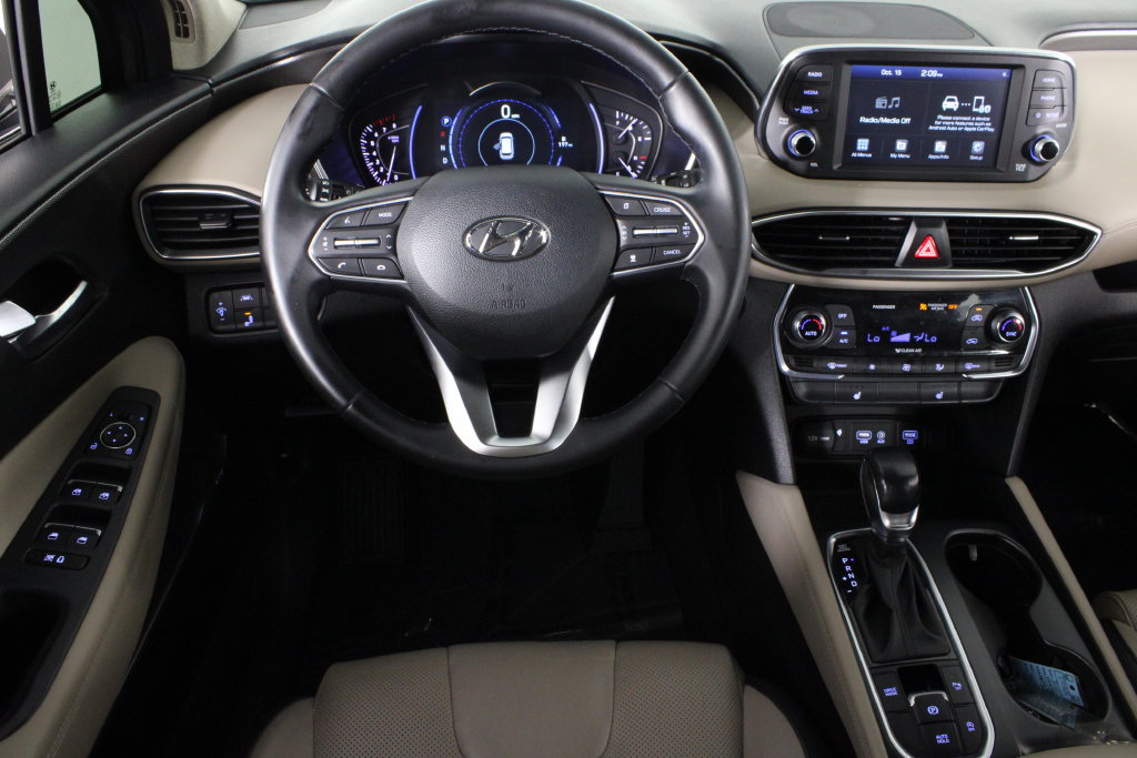 Used 2020 Hyundai Santa Fe SEL w/ Convenience + Premium Package FWD image 6
