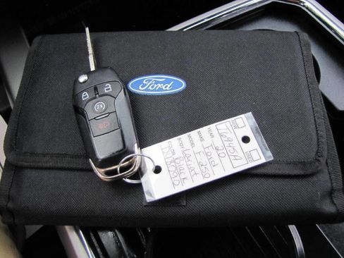 Used 2020 Ford F250 Lariat image 46