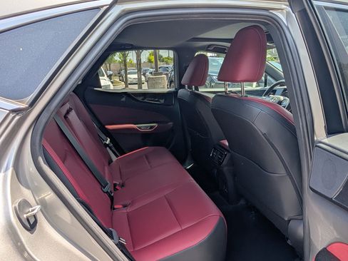 Used 2024 Lexus NX 250 FWD image 12