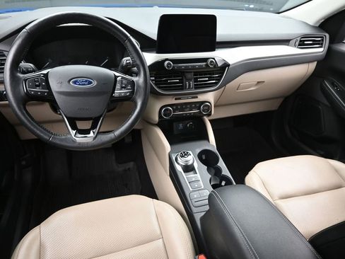 Used 2021 Ford Escape SEL image 16