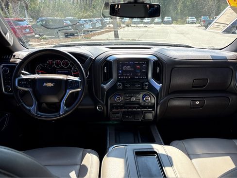 Used 2021 Chevrolet Silverado 1500 LTZ image 4