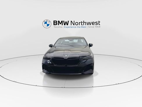 New 2027 BMW 530i xDrive w/ M Sport Package AWD/4WD image 8