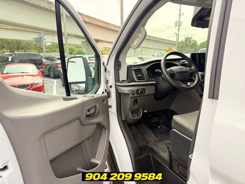 Used 2023 Ford Transit 350 XLT RWD image 18