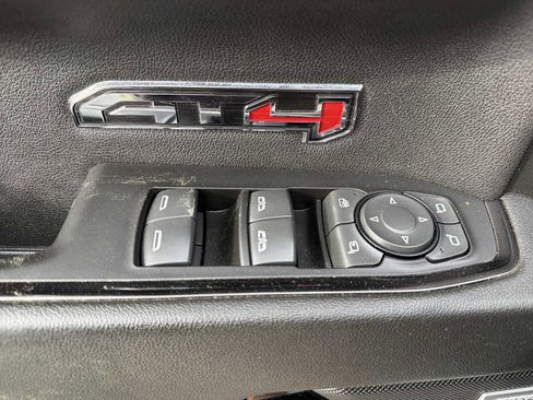 Used 2024 GMC Sierra 1500 AT4 w/ Technology Package image 20