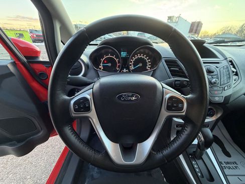 Used 2015 Ford Fiesta SE w/ Comfort Package image 11