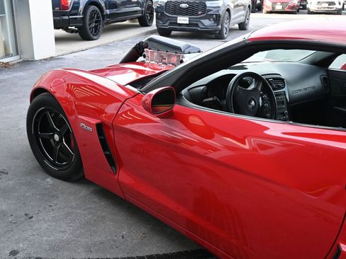 Used 2008 Chevrolet Corvette Z06 w/ Preferred Equipment Group image 7