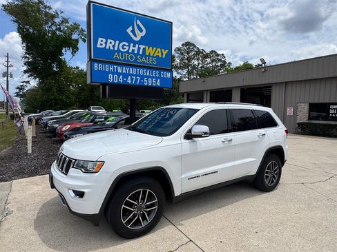 Used 2019 Jeep Grand Cherokee Limited AWD/4WD image 1