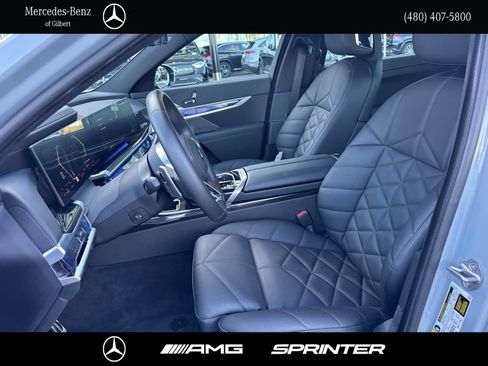 Used 2024 BMW 740i xDrive AWD/4WD image 9