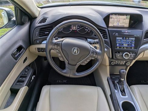 Used 2017 Acura ILX w/ Premium Package image 14