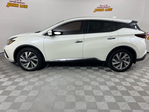 Used 2021 Nissan Murano SL w/ SL Moonroof Package FWD image 2