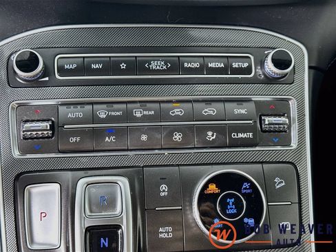Used 2023 Hyundai Santa Fe SEL w/ Premium Package AWD/4WD image 19