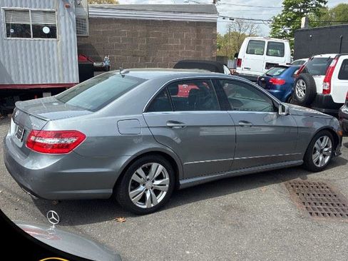 Used 2011 Mercedes-Benz E 350 4MATIC Sedan image 20
