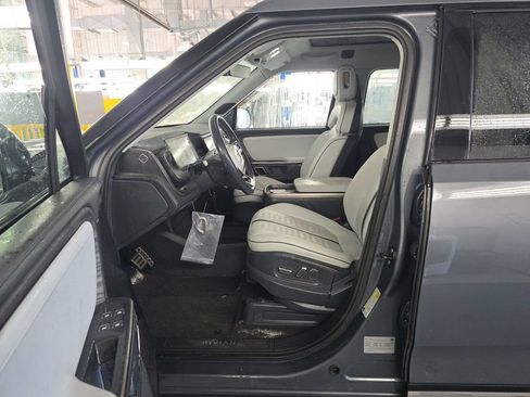 Used 2022 Rivian R1T Adventure AWD/4WD image 10