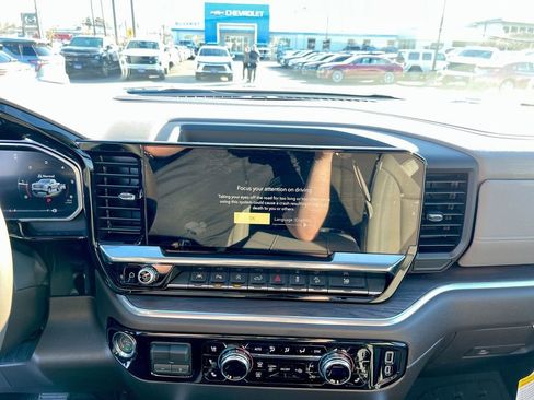 New 2026 GMC Sierra 1500 SLT w/ SLT Premium Plus Package AWD/4WD image 37