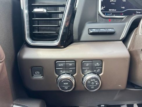 Certified 2023 GMC Sierra 1500 Denali w/ Technology Package AWD/4WD image 17