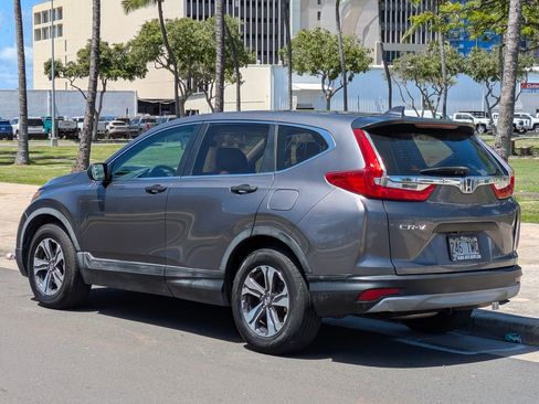 Used 2017 Honda CR-V LX image 3
