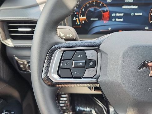 Used 2025 Ford Mustang Coupe RWD image 20