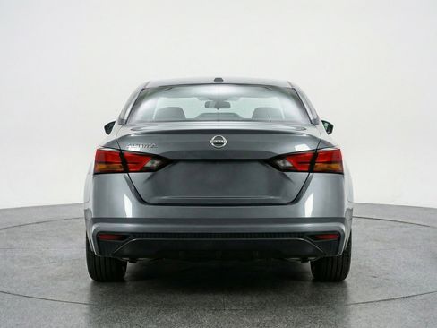 Used 2025 Nissan Altima 2.5 SV image 7