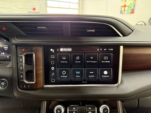 Used 2024 GMC Yukon Denali Ultimate AWD/4WD image 29