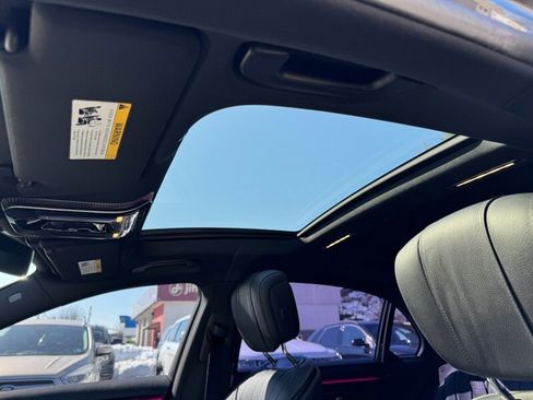 Used 2022 Mercedes-Benz S 580 4MATIC Sedan w/ AMG Line Package image 34