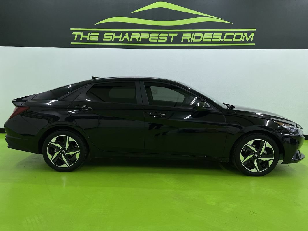 Used 2023 Hyundai Elantra SEL w/ Convenience Package FWD image 11
