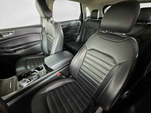 Used 2019 Ford Edge SEL w/ Equipment Group 201A image 25