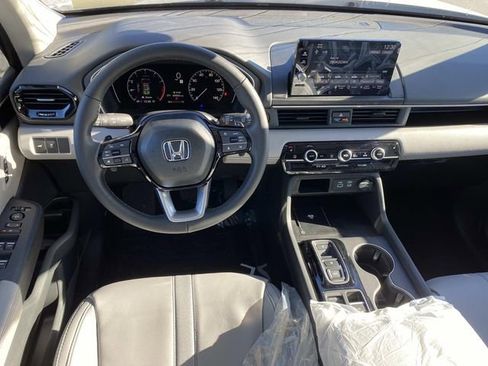 New 2025 Honda Pilot EX-L image 9