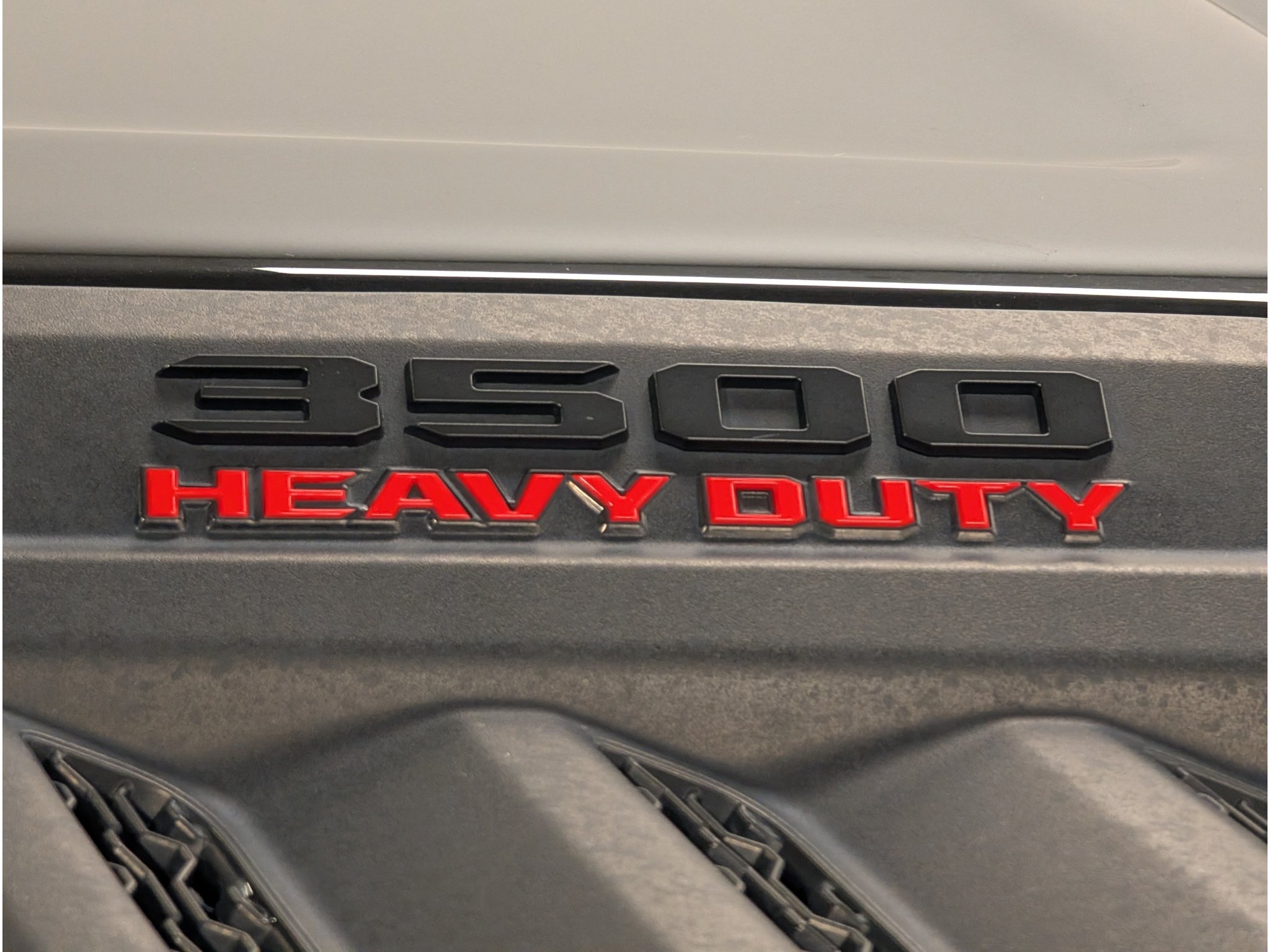 Used 2024 RAM 3500 Limited w/ Night Edition AWD/4WD image 6