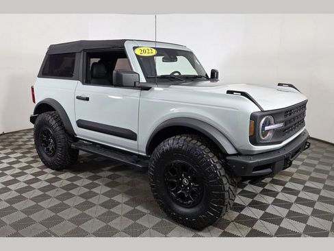 Used 2022 Ford Bronco Black Diamond w/ Sasquatch Package image 1